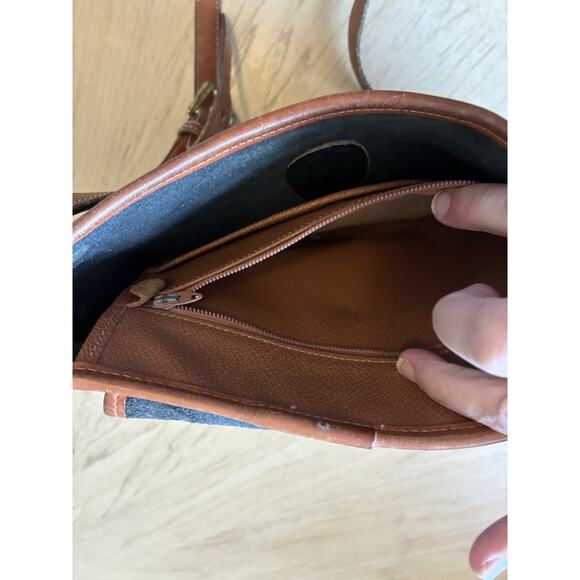 Vintage Dooney & Bourke All Weather Leather Crossbody Bag USA 80s 90s Equestrian - Picture 14 of 16